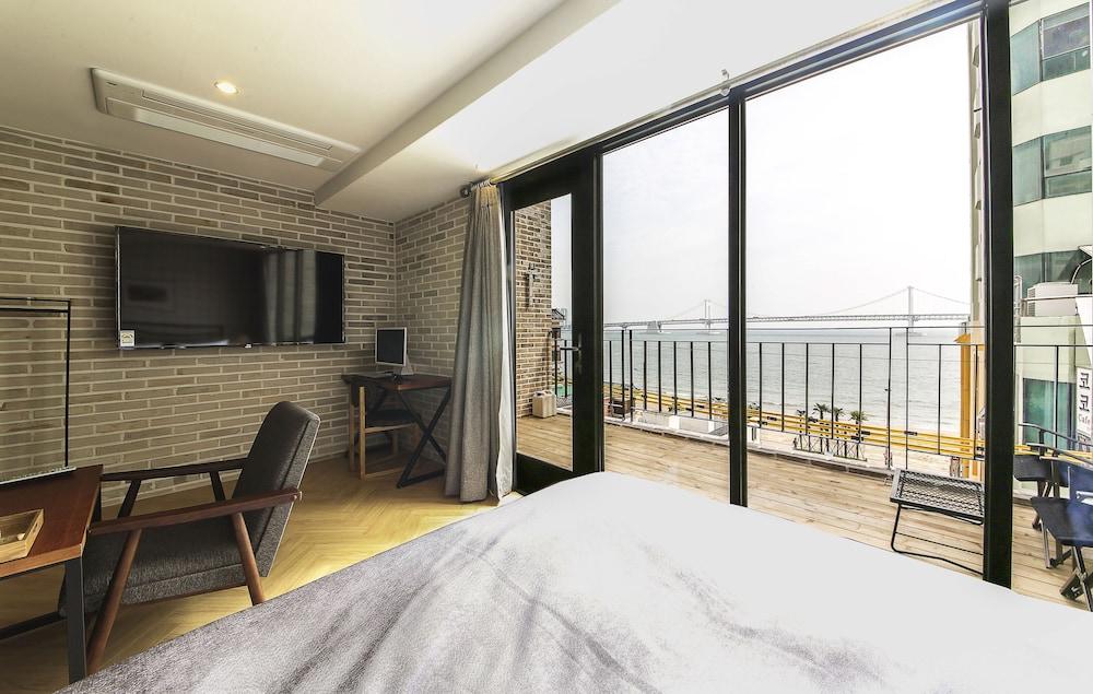 Brown Dot Hotel Gwangan Beach Busan Buitenkant foto